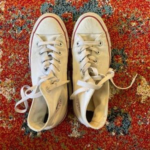 Womens hightop converse. Size 7.5.